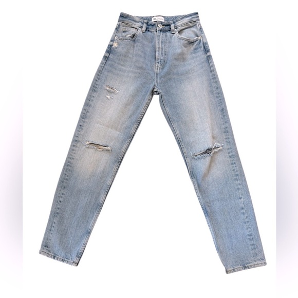 Zara High Rise Distressed Straight Leg Jeans – Size 2 with 28 inch inseam - Picture 2 of 4
